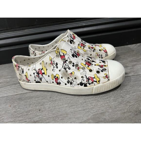 DISNEY NATIVE Other - Disney Parks Native Mickey Mouse Shoes Size CHILD Size J 1